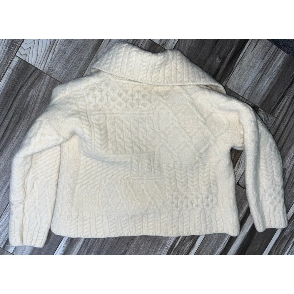 Carraig Donn Irish Wool Fisherman Cream Sweater Cardigan Kids Size M Cable Knit - Picture 2 of 10
